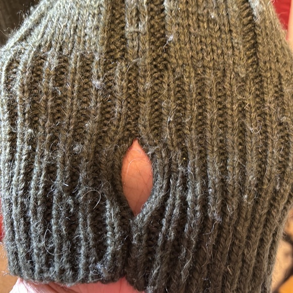 Columbia green sweater with kangaroo pocket - Picture 5 of 6